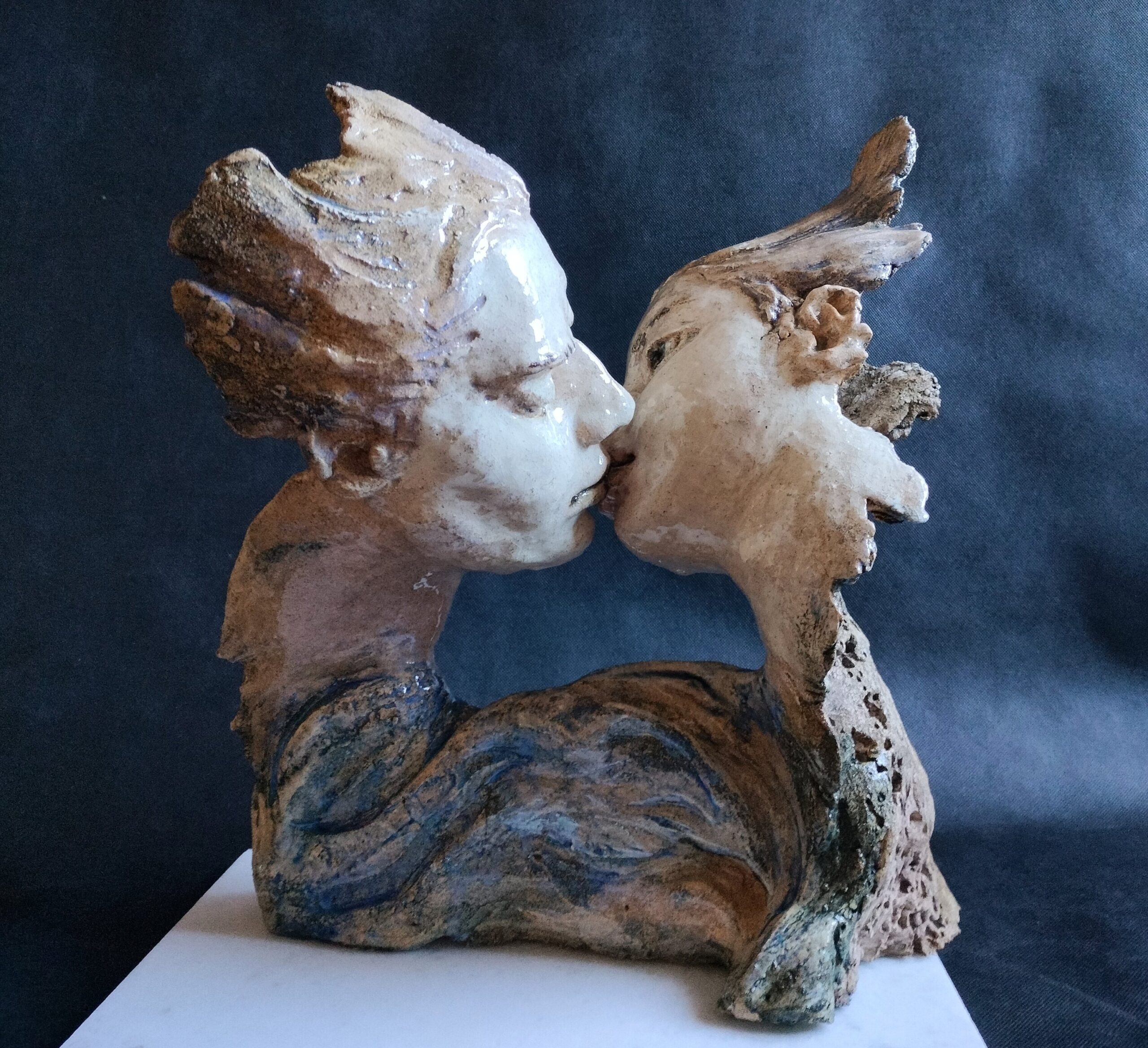 JOANNA BRUŹDZIŃSKA 'Pocałunek', ceramika, 45x45cm