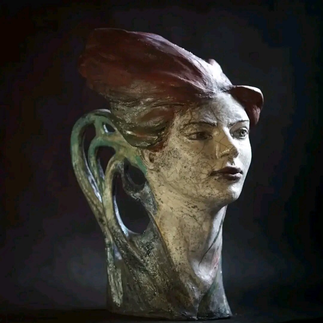 JOANNA BRUŹDZIŃSKA 'Wzloty', ceramika, 50x30x40cm