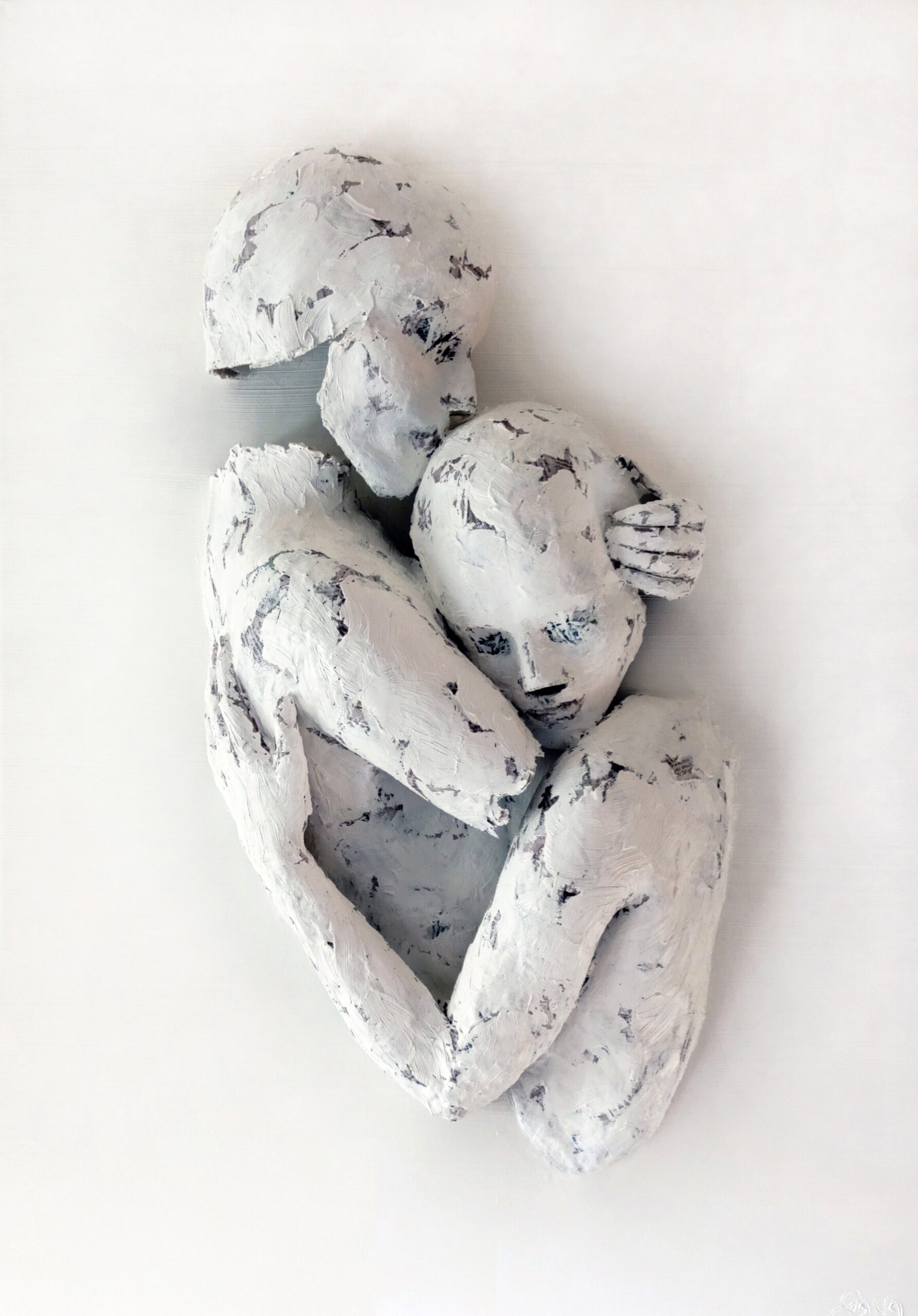 GAYA LASTOVJAK 'Macierzyństwo' 2022, 100x70x15cm, technika własna, papier mache, płótno, farba olejna