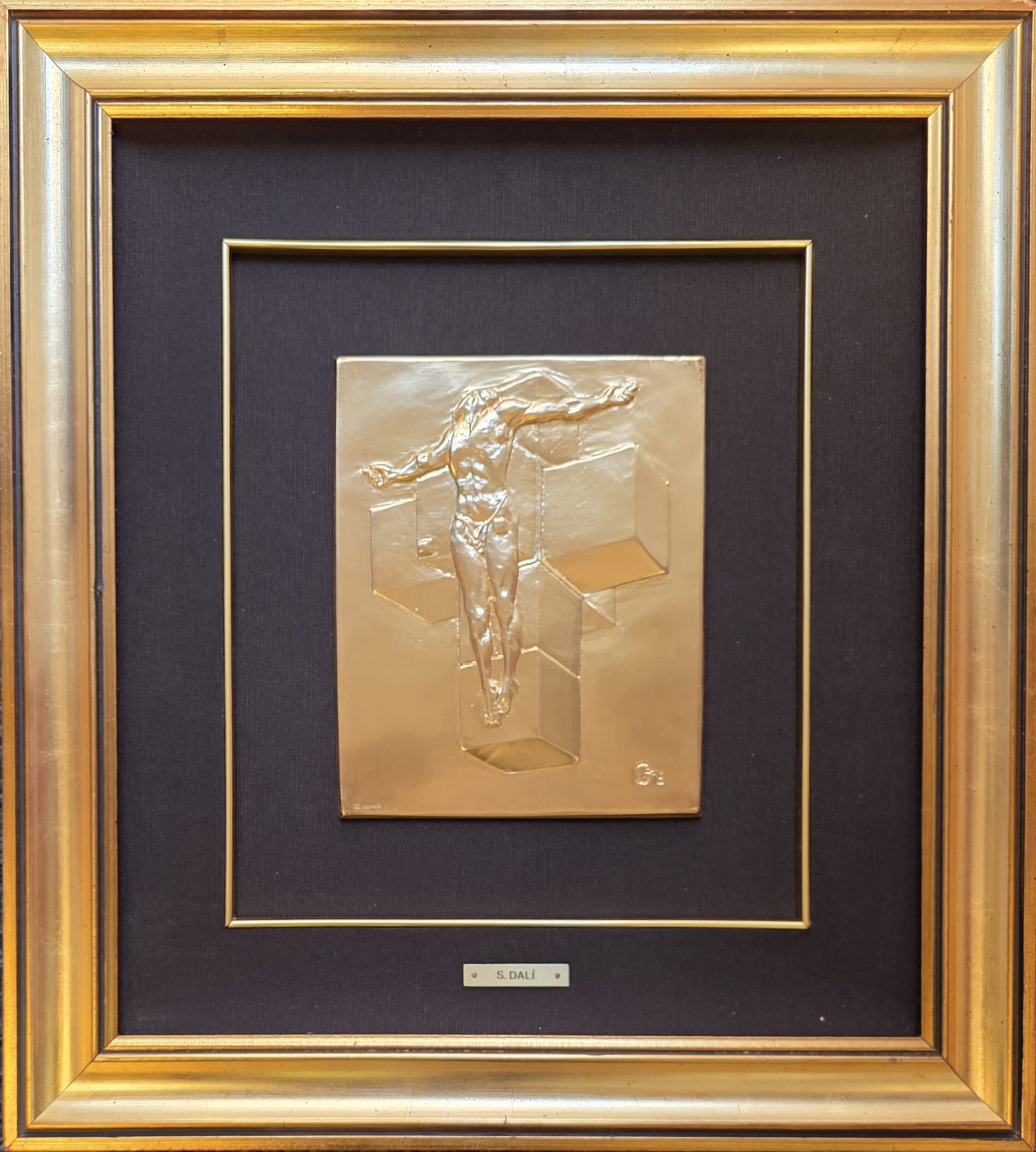 SALVADOR DALI 'Krucyfiks', płaskorzeźba, srebrzona i złocona, sygnowany i numerowany, 21,5x17cm, w oprawie: 52x47cm - obrazek 2