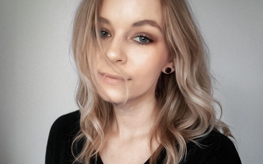 ANDŻELIKA KUCHARSKA