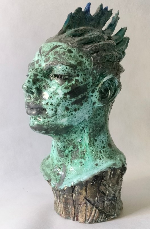 JOANNA BRUŹDZIŃSKA 'Wojownik', rzeźba ceramiczna, 33x23x33cm